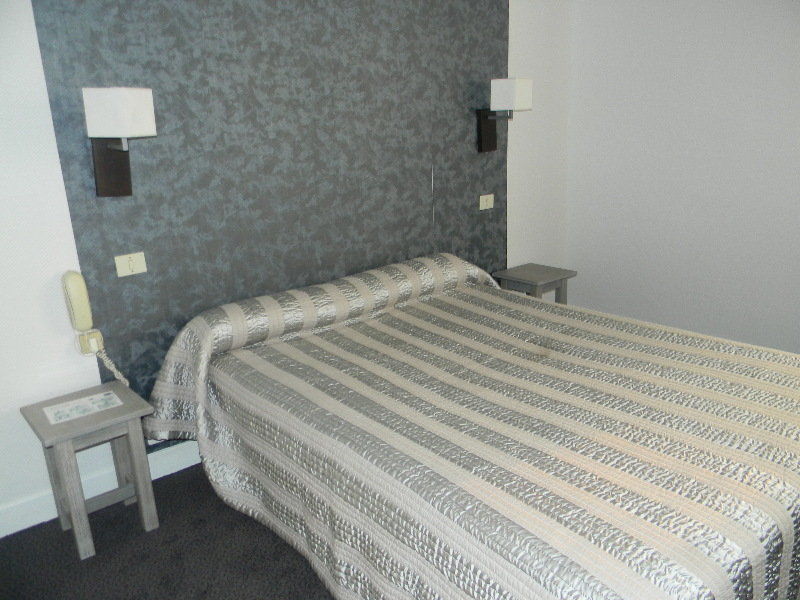 Brit Hotel Cahors - Le Valentre Exteriör bild